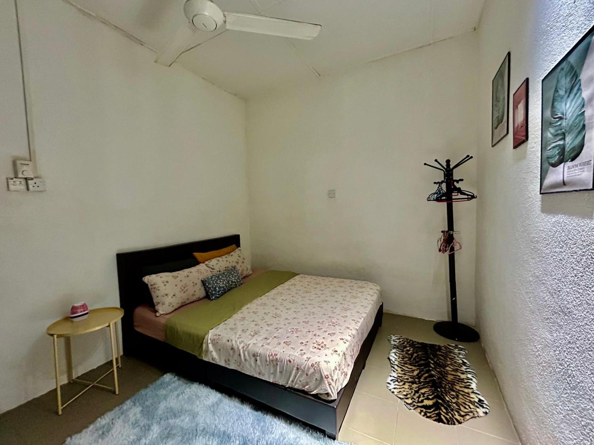 Entire 33 Cozy House • 3 Bedroom @ Alma Bukit Mertajam Dış mekan fotoğraf